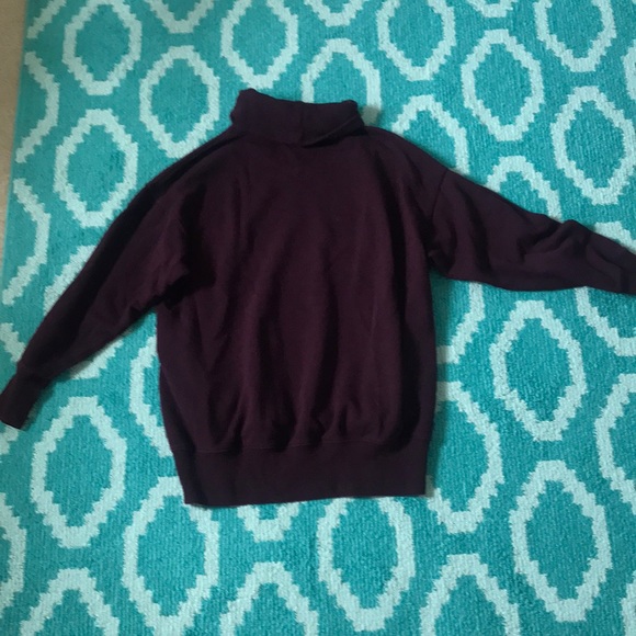 Aerie Sweatshirt - Picture 2 of 3